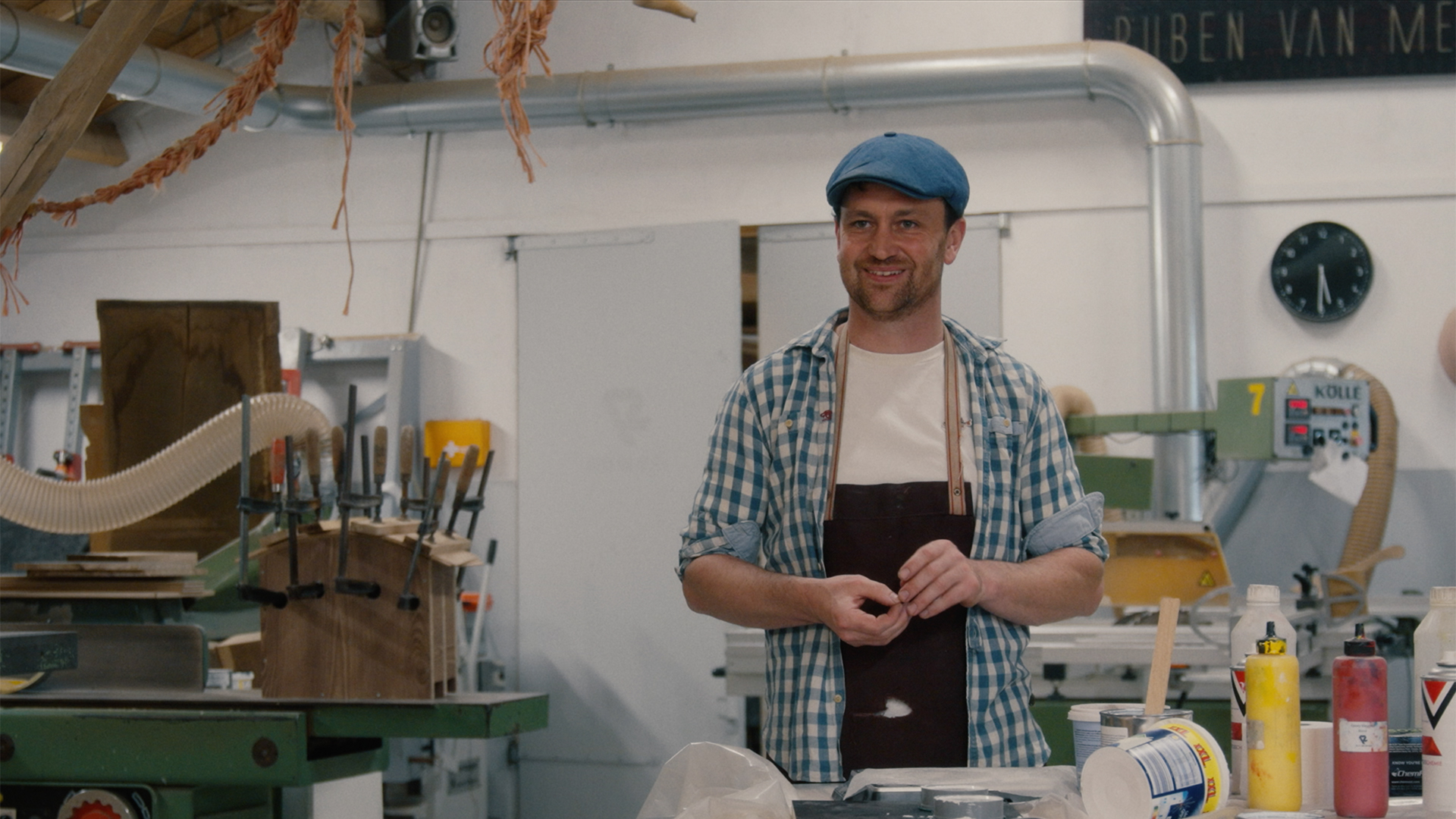 Ruben in his workshop (still from the movie)