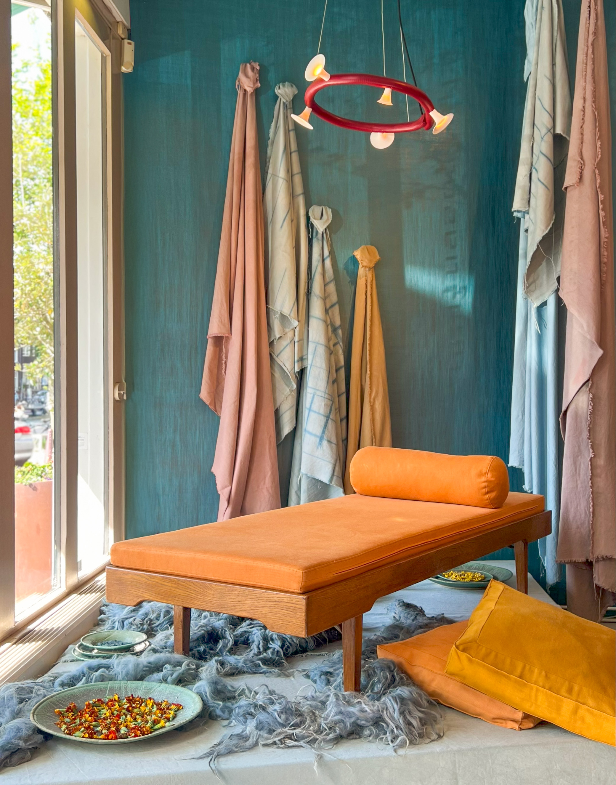 Indigo - bridging past and present