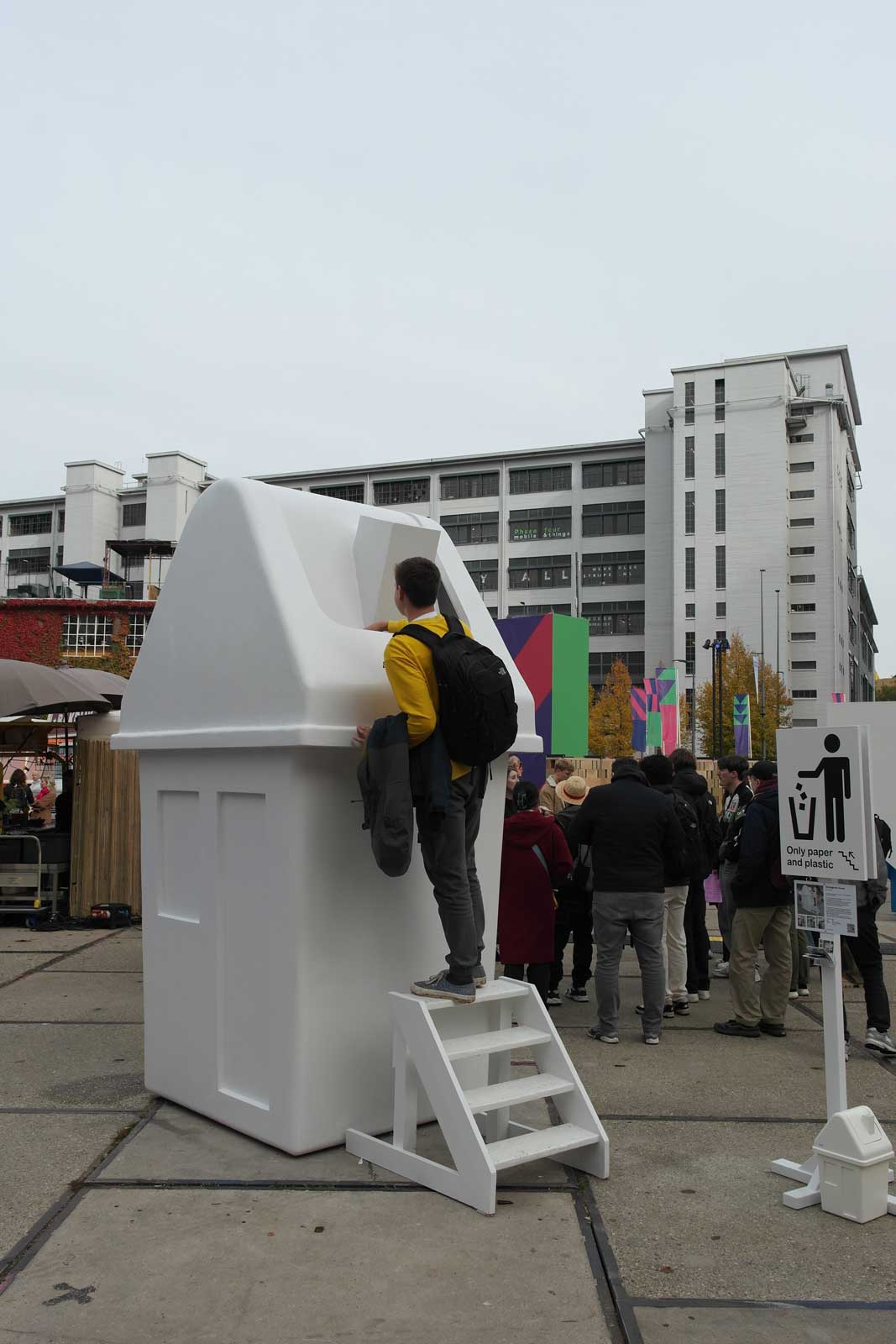 'Garbage-bin house' visual