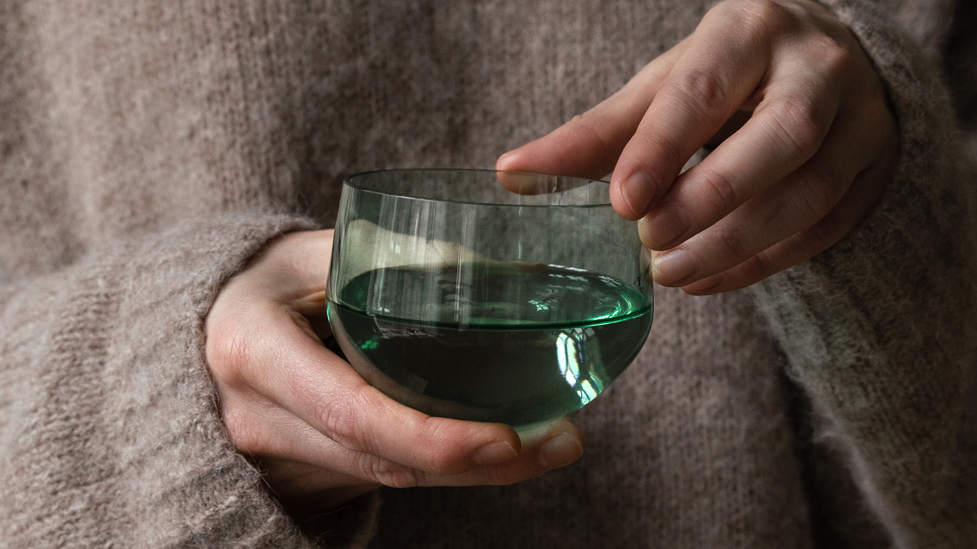 attenzione drinking glass