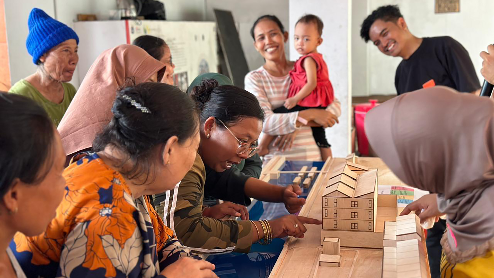 Community based design workshop in Kampung Kunir