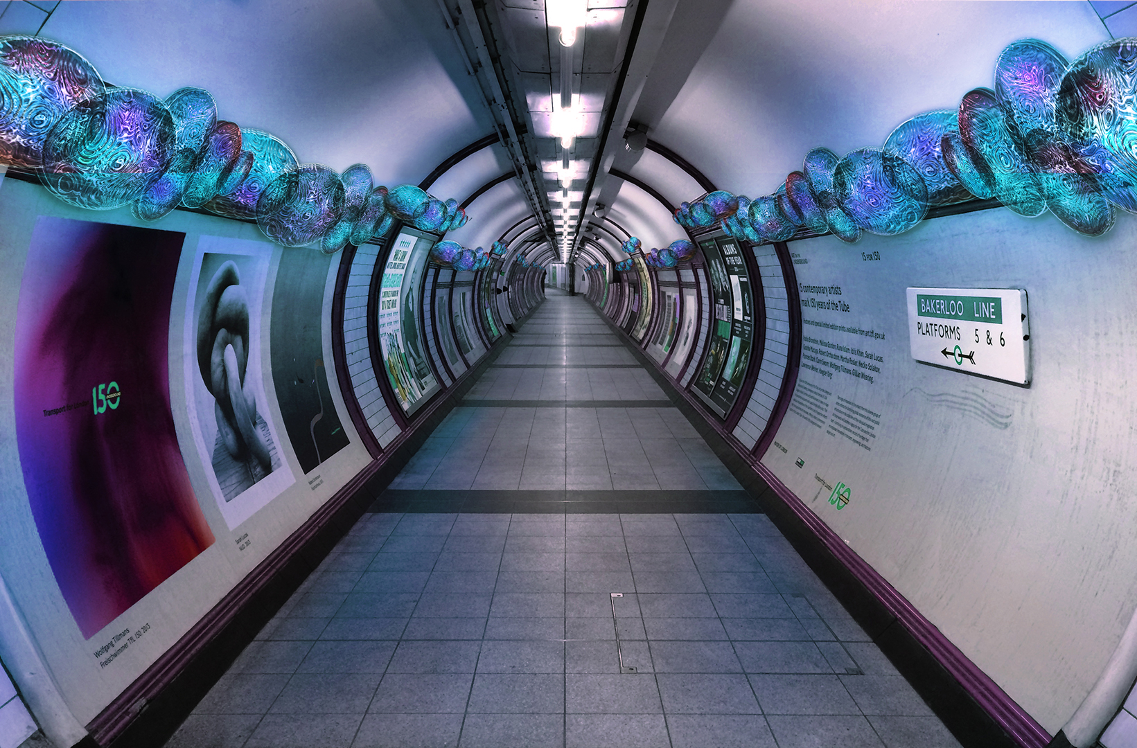 Visualisation of CELLUL-AIR on public transport.