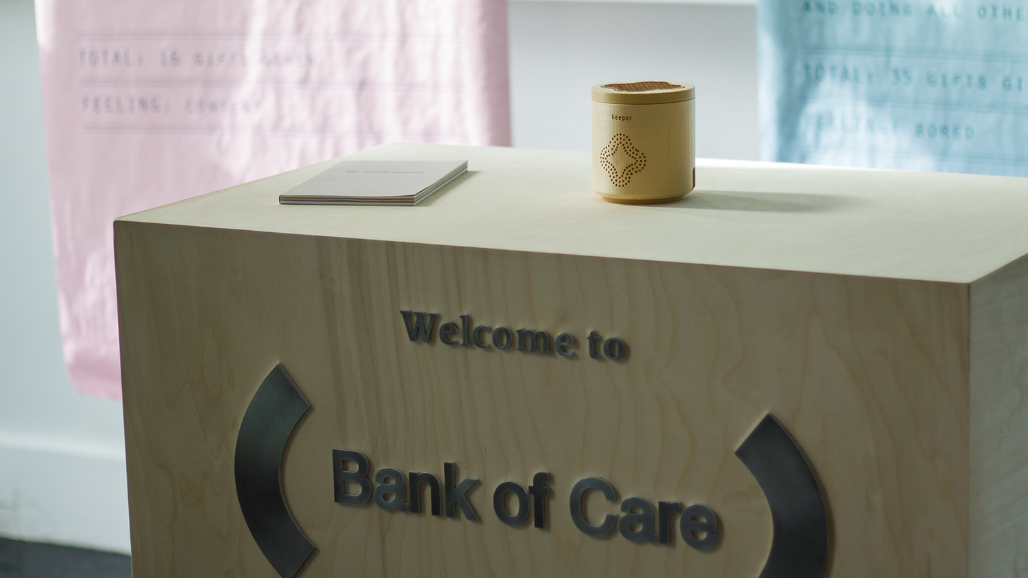 Keeper Assistant &amp; bank counter (exhibition)