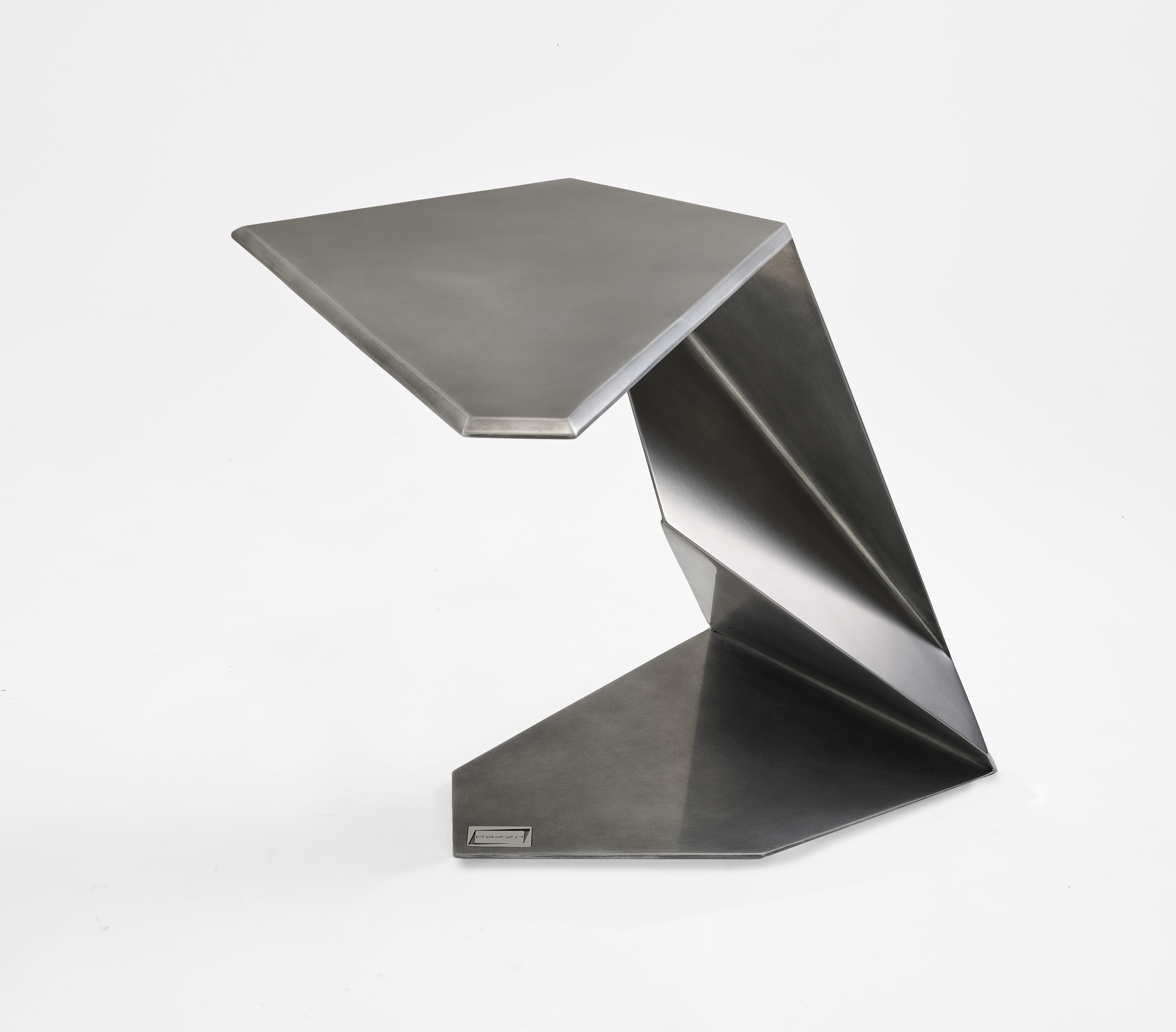 SHARPENED ANCORA / coffee table