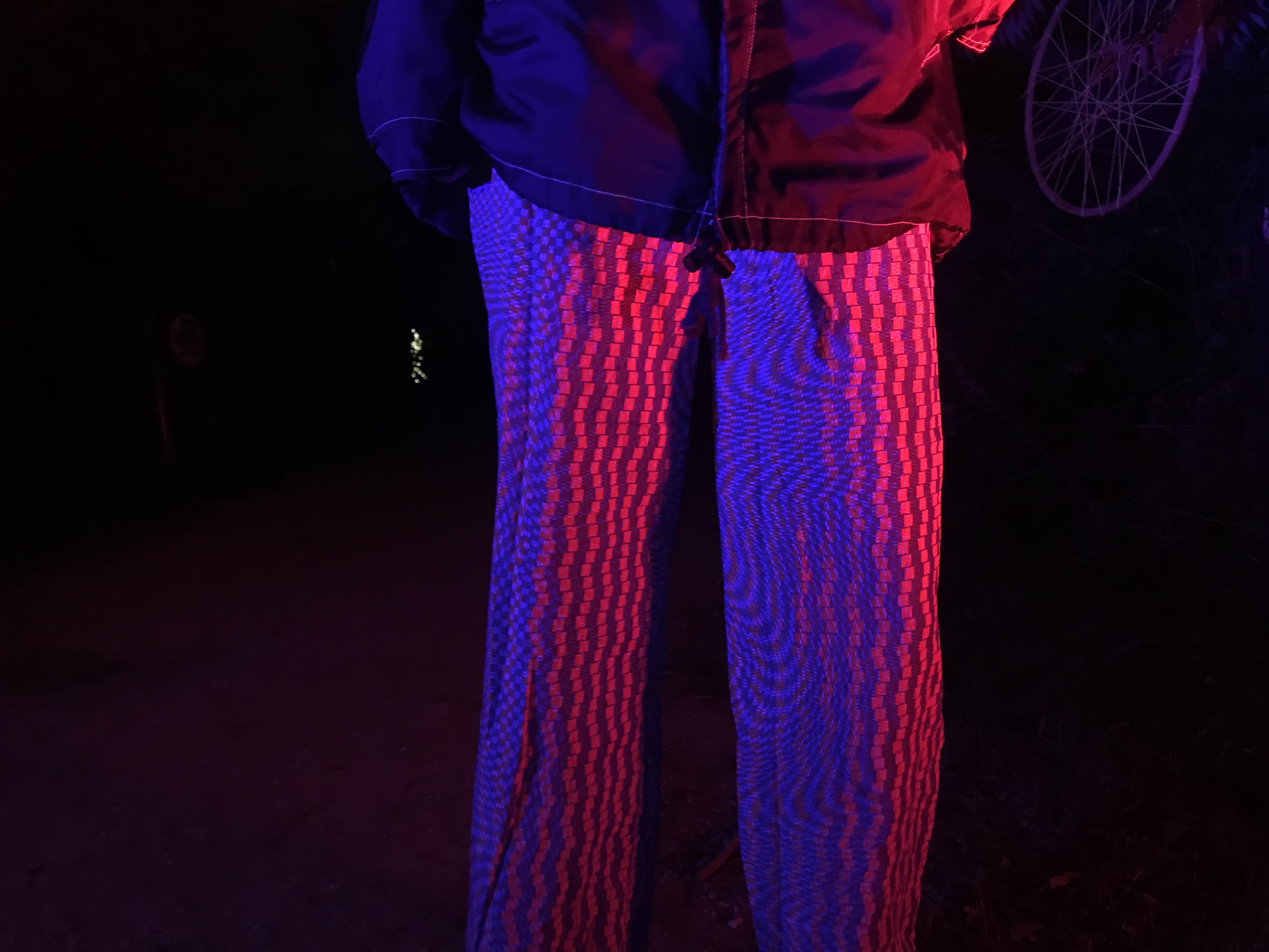 Blue light, red light