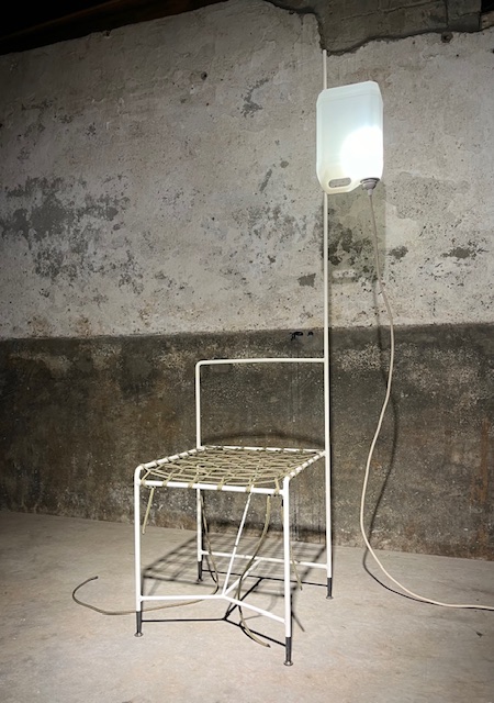 Chair white with lamp