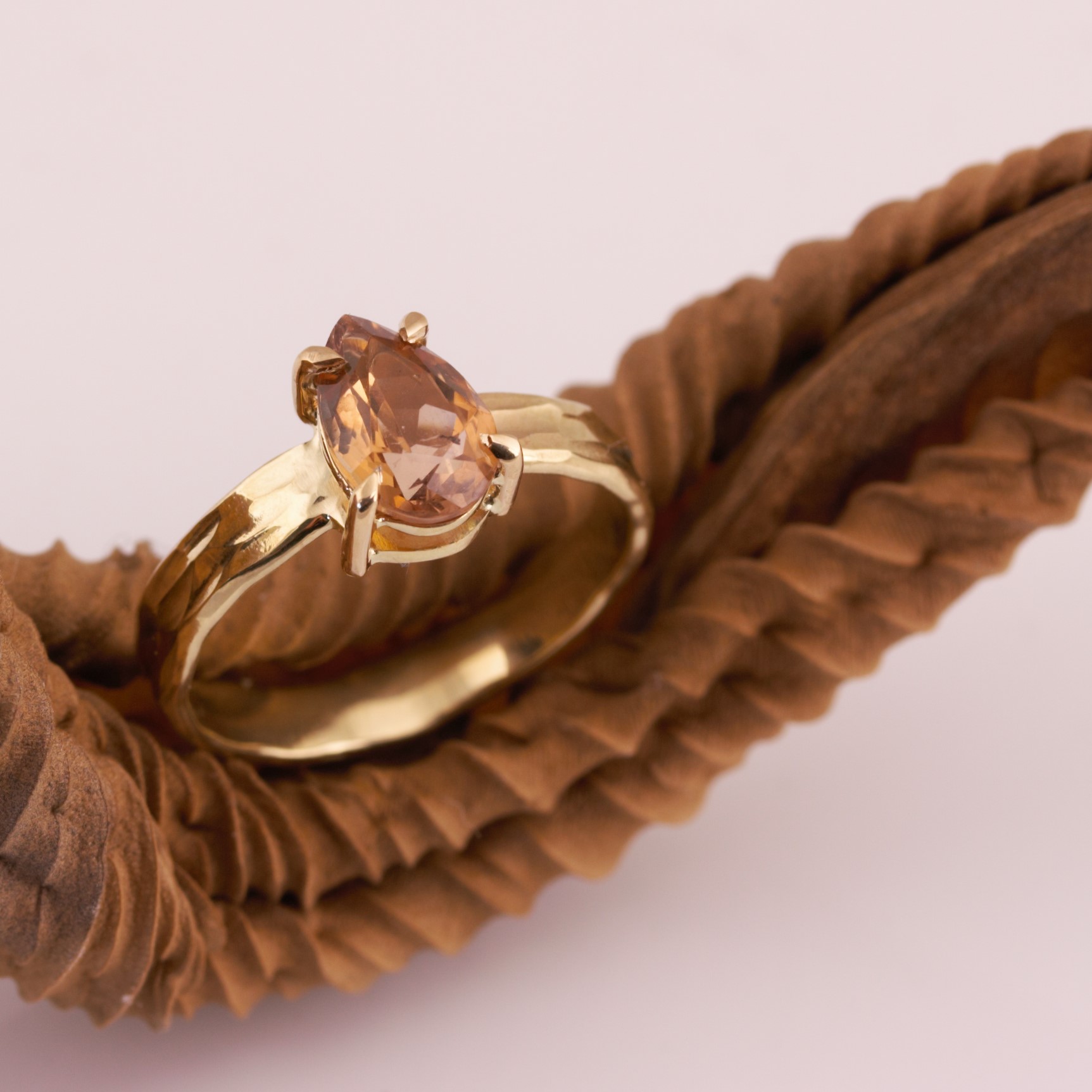 Autumn beauty - 14 kt yellow gold, tourmaline