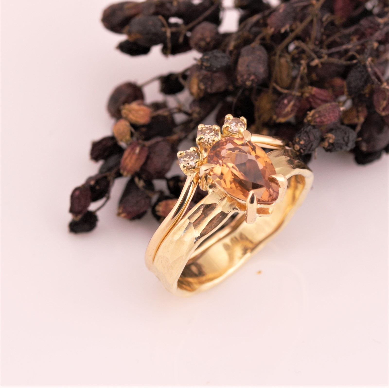 Autumn stack - 14 kt gold, tourmaline/ diamond