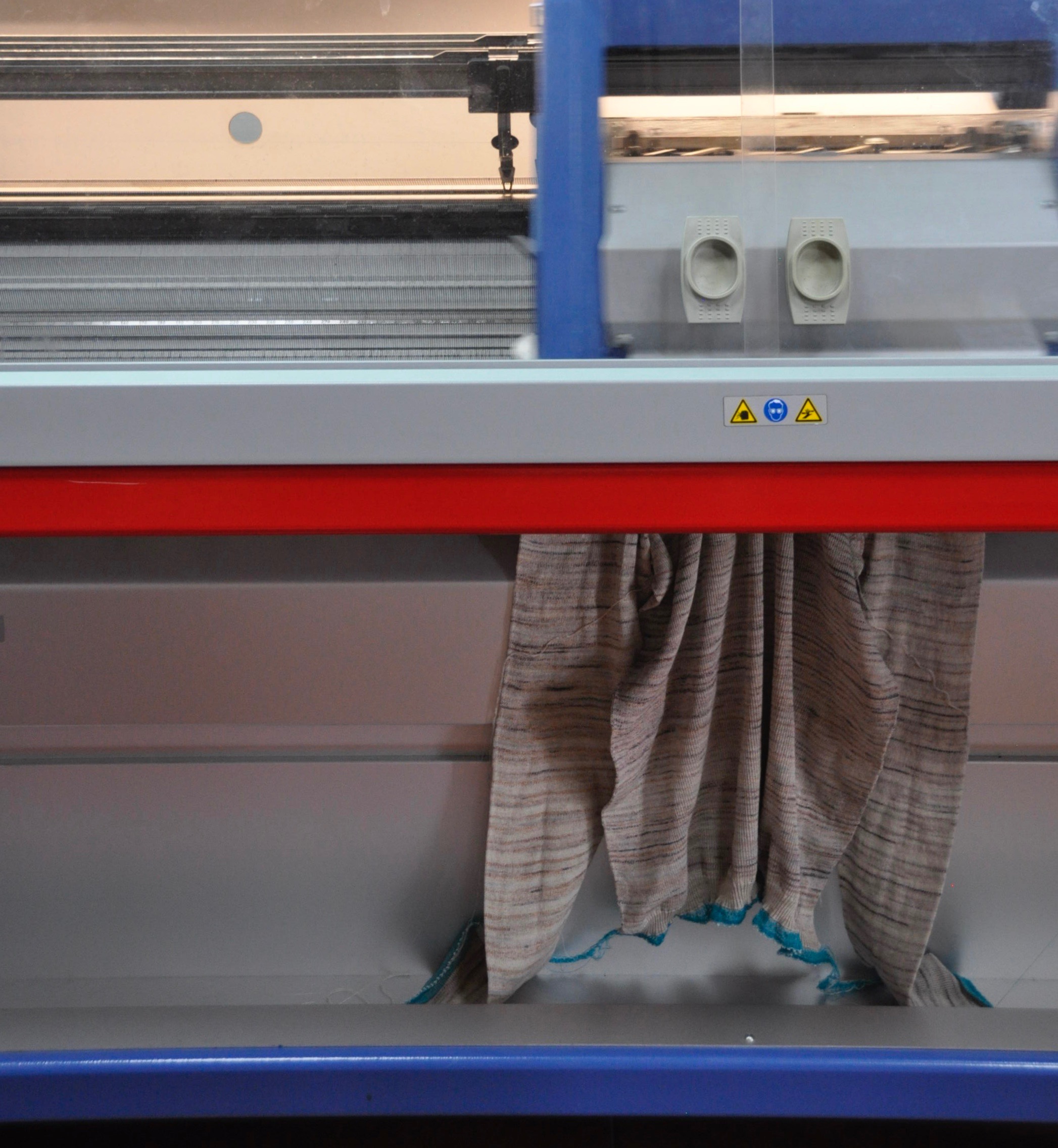 Manufacturing process of 3D pullovers