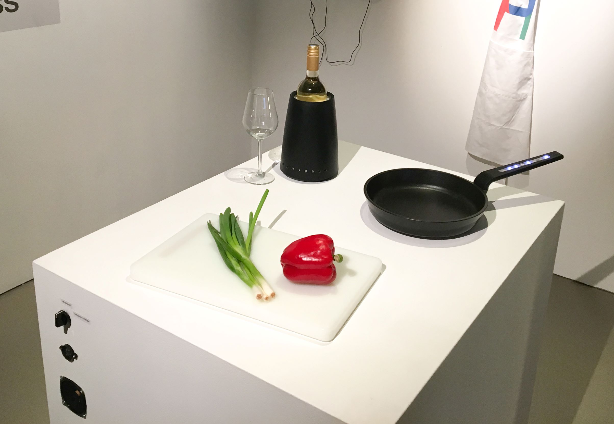 Installation 'Hey Honey' (i.c.w. M. Meeuwenoord)