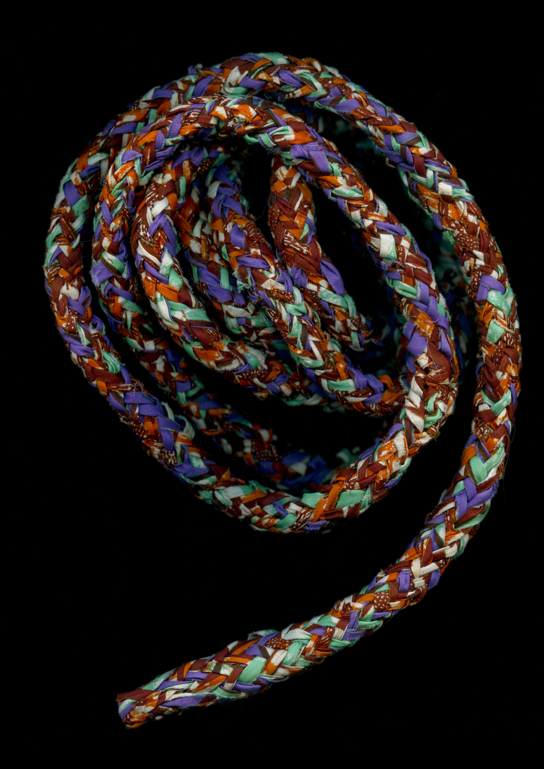 Prototype n. 3 (up-cycled braided cord)