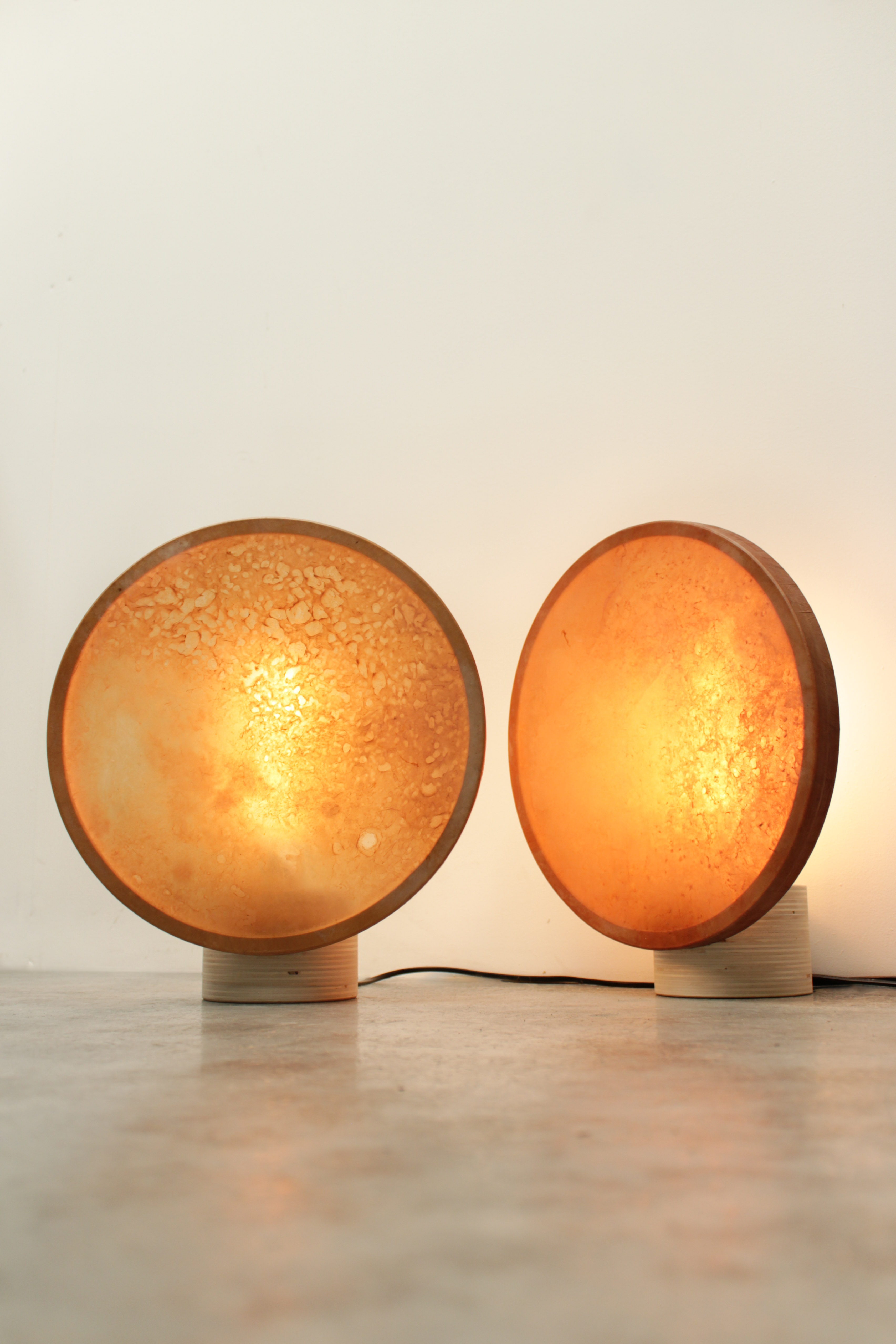 LUNA table lamp