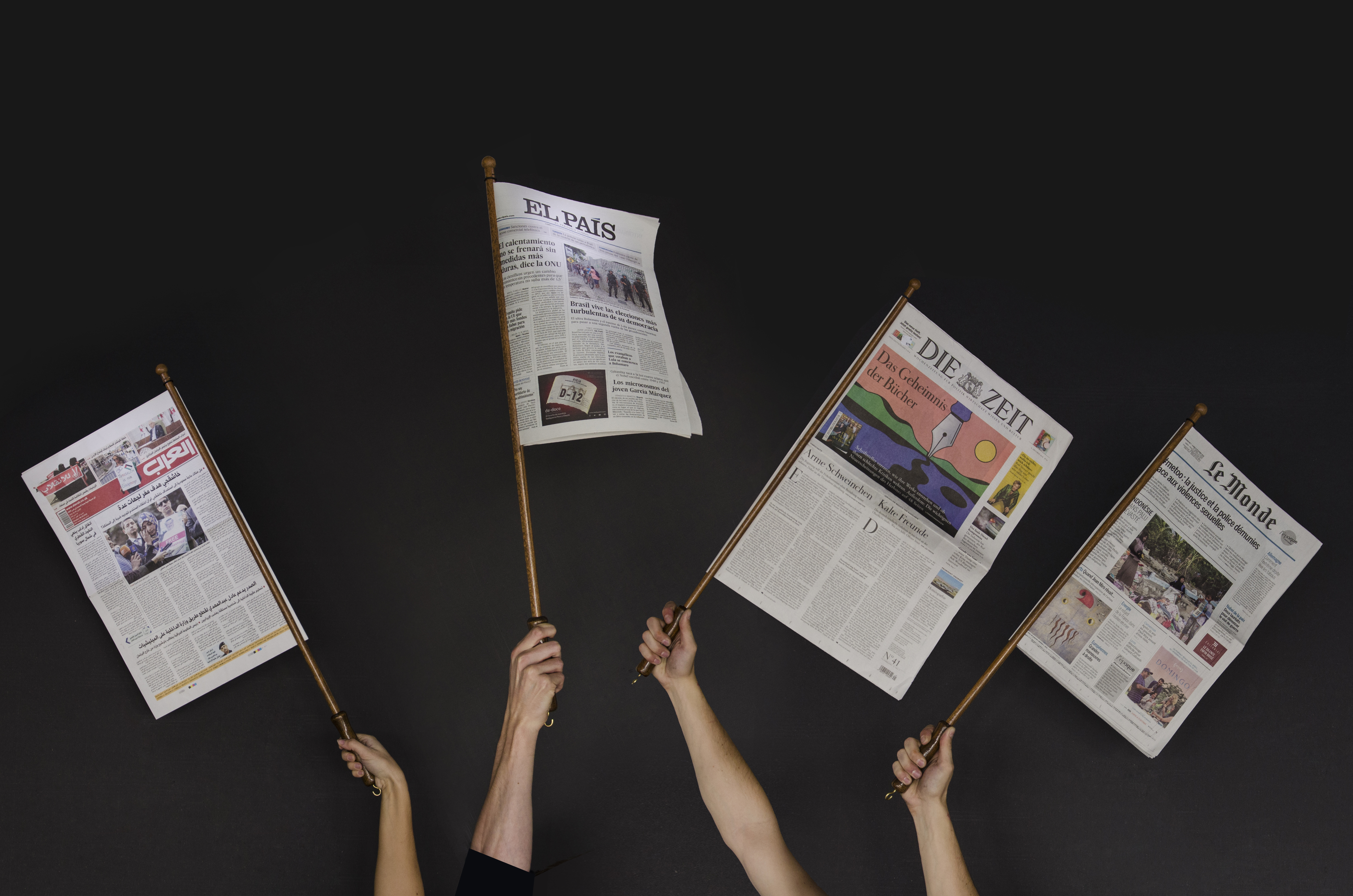 Uitgelicht in https://www.dezeen.com/2018/11/08/we-are-human-rights-activists-designers-bernhard-lenger-dutch-design-week/