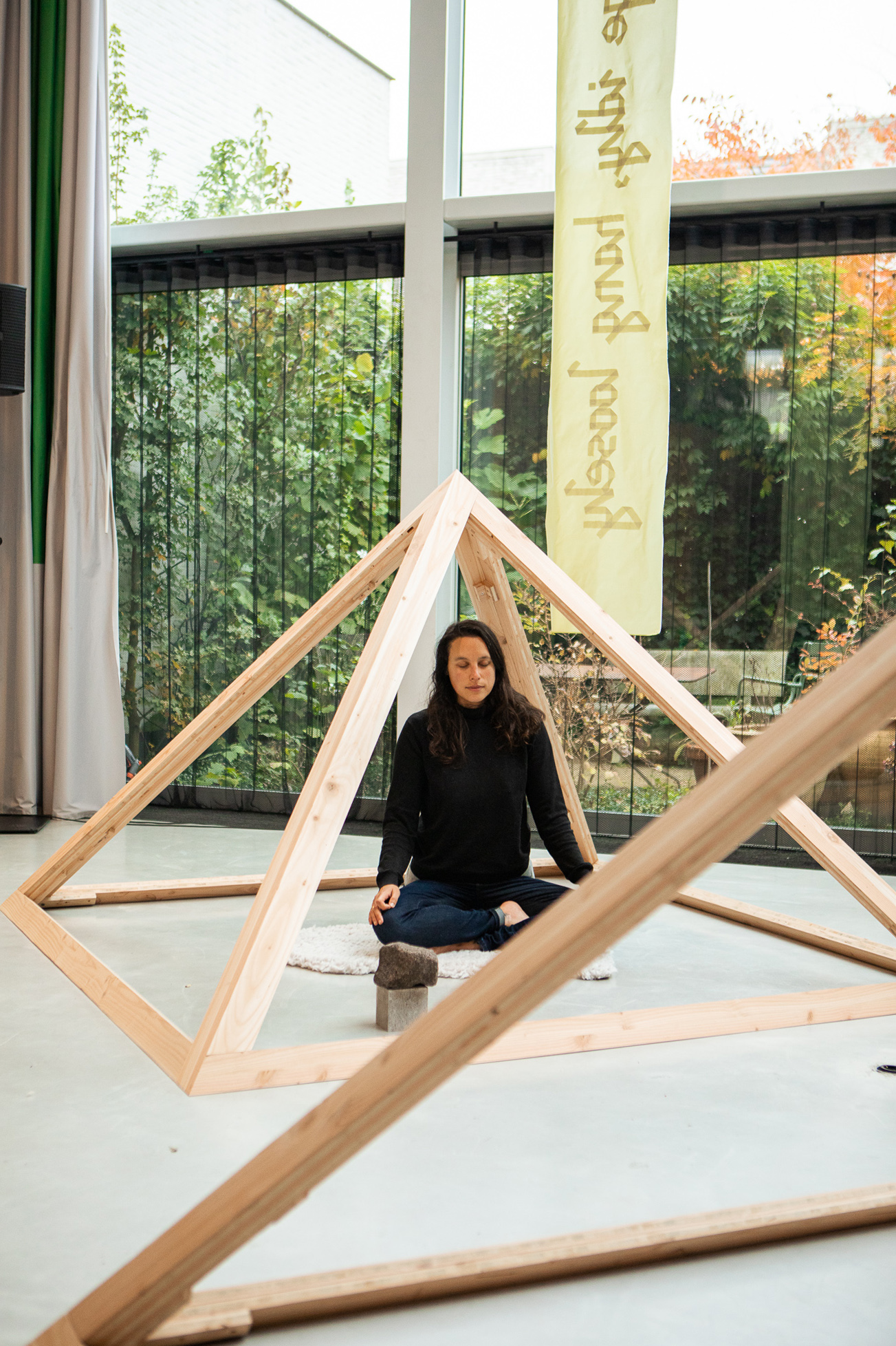 guided meditation with Natacha Pincemaille-Neveu