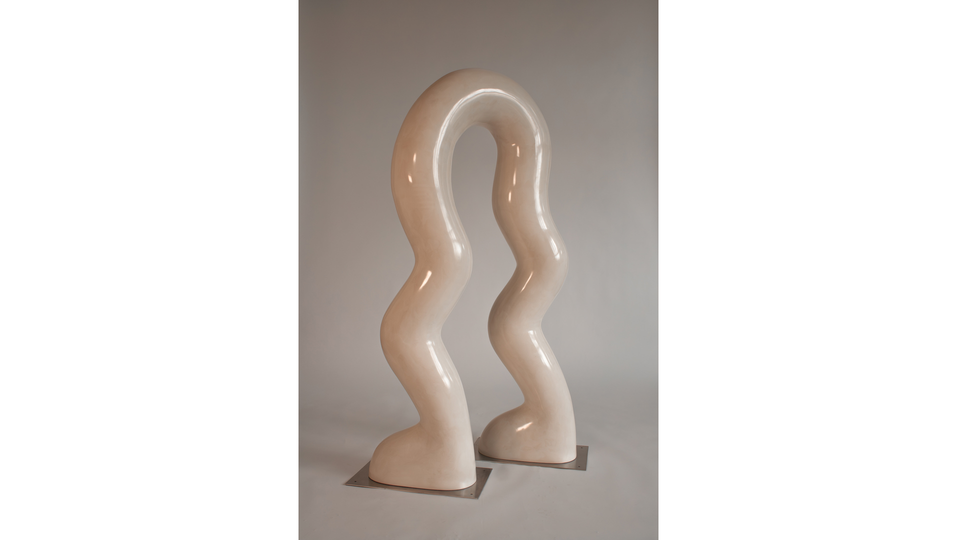 MIRAGE 110 x 65 x 165 cm.