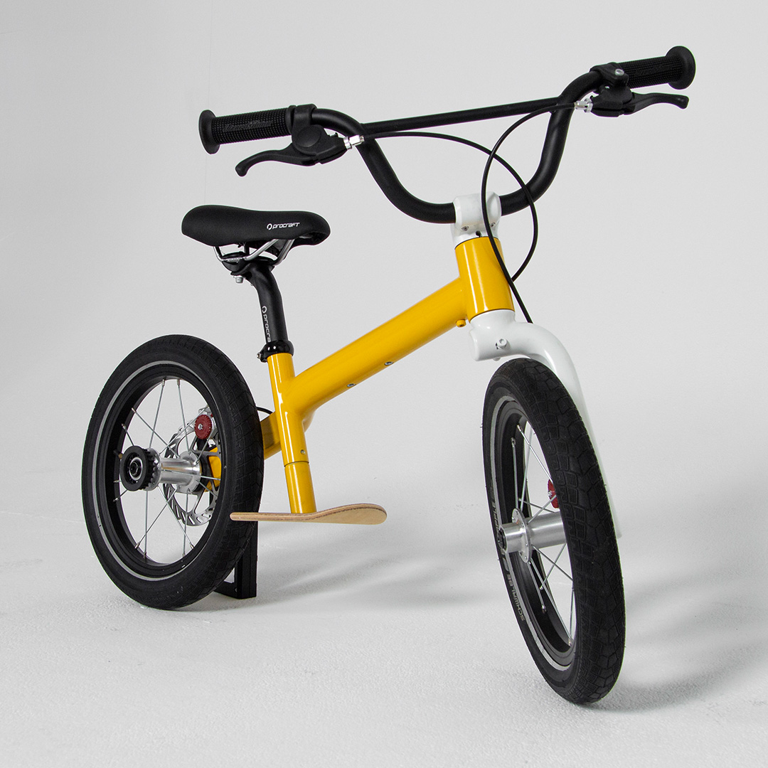 PELLE, a children's bicycle for little mechanics