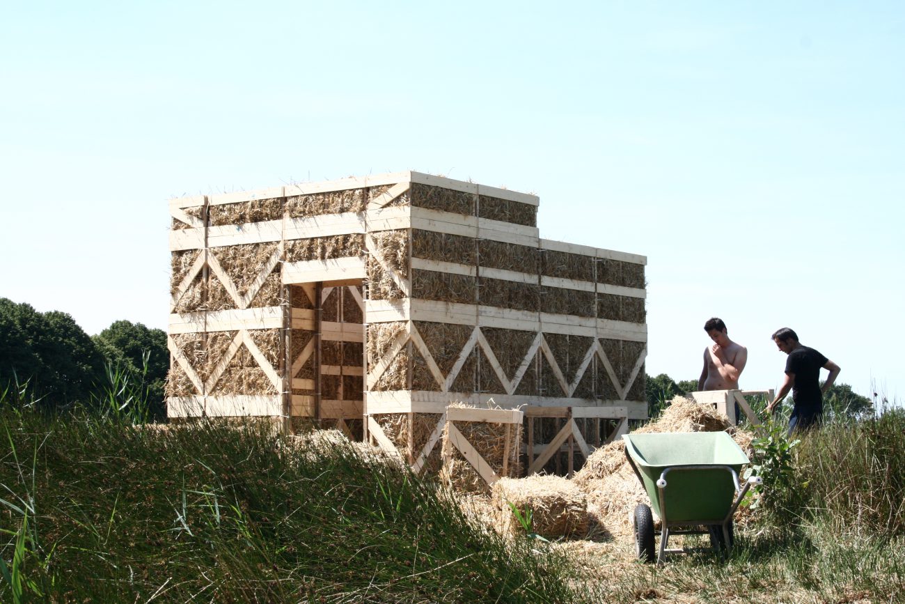 3129 Brinta House being constructed, 2008