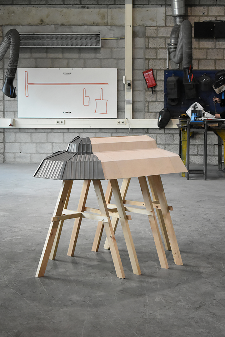 Mould to shape the objects
