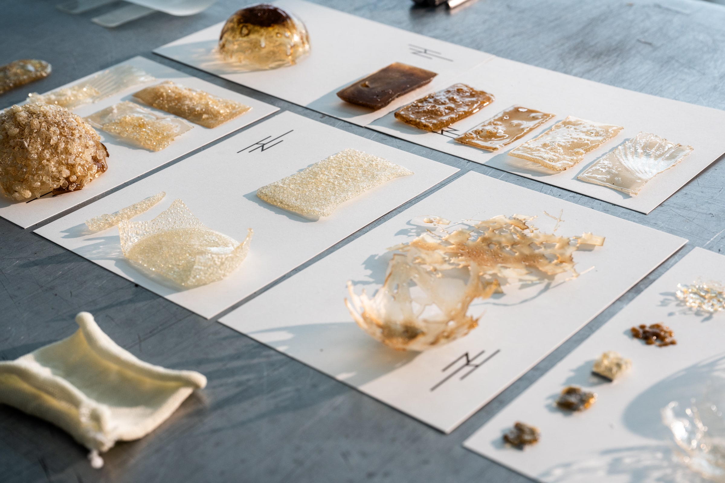 Material experiments with Releaf