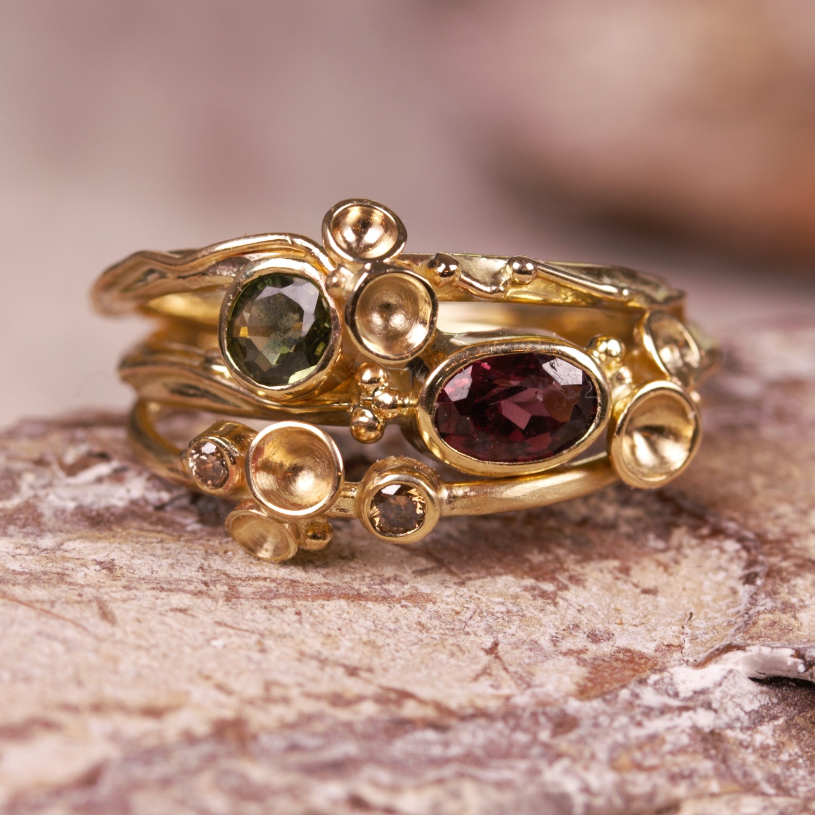 Ring 14 kt goud, toermalijn en diamant