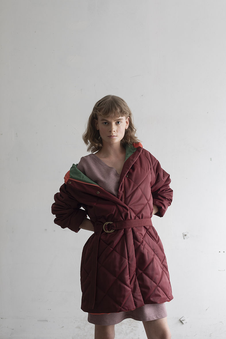 Capsule coat