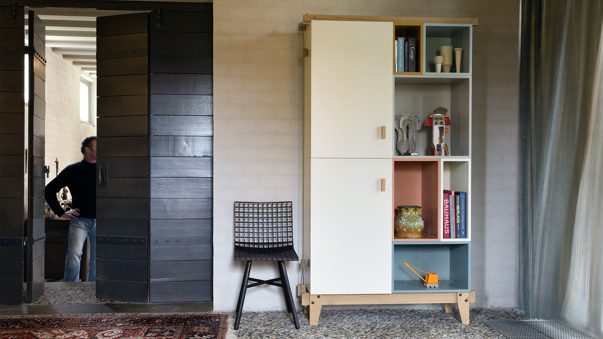 SAAM cabinet - DIRK chair