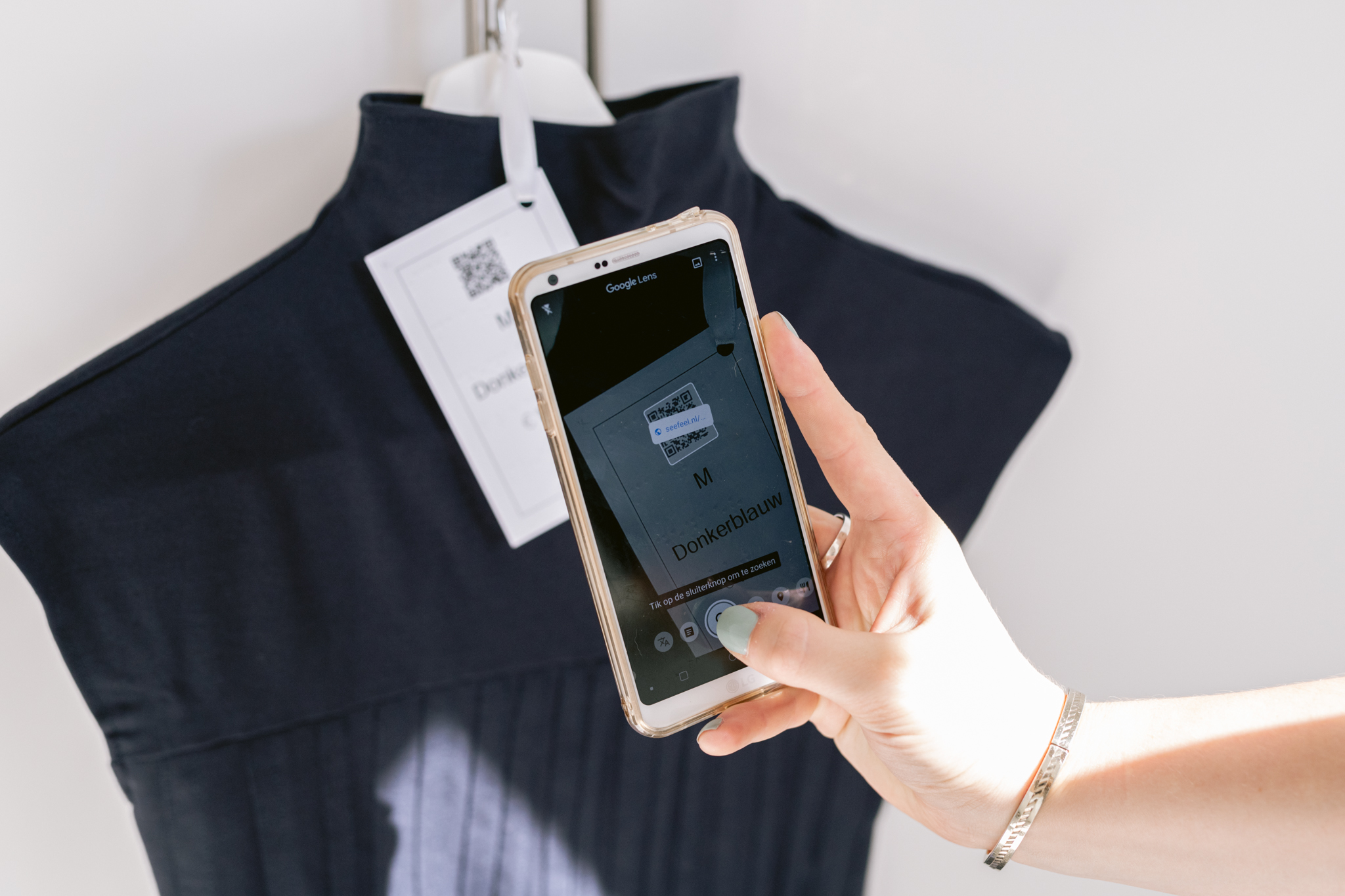 Scanning QR-code