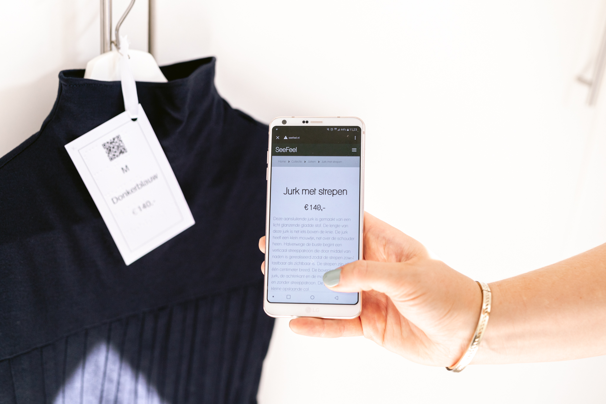 QR-code lets you listen to a detailed discription
