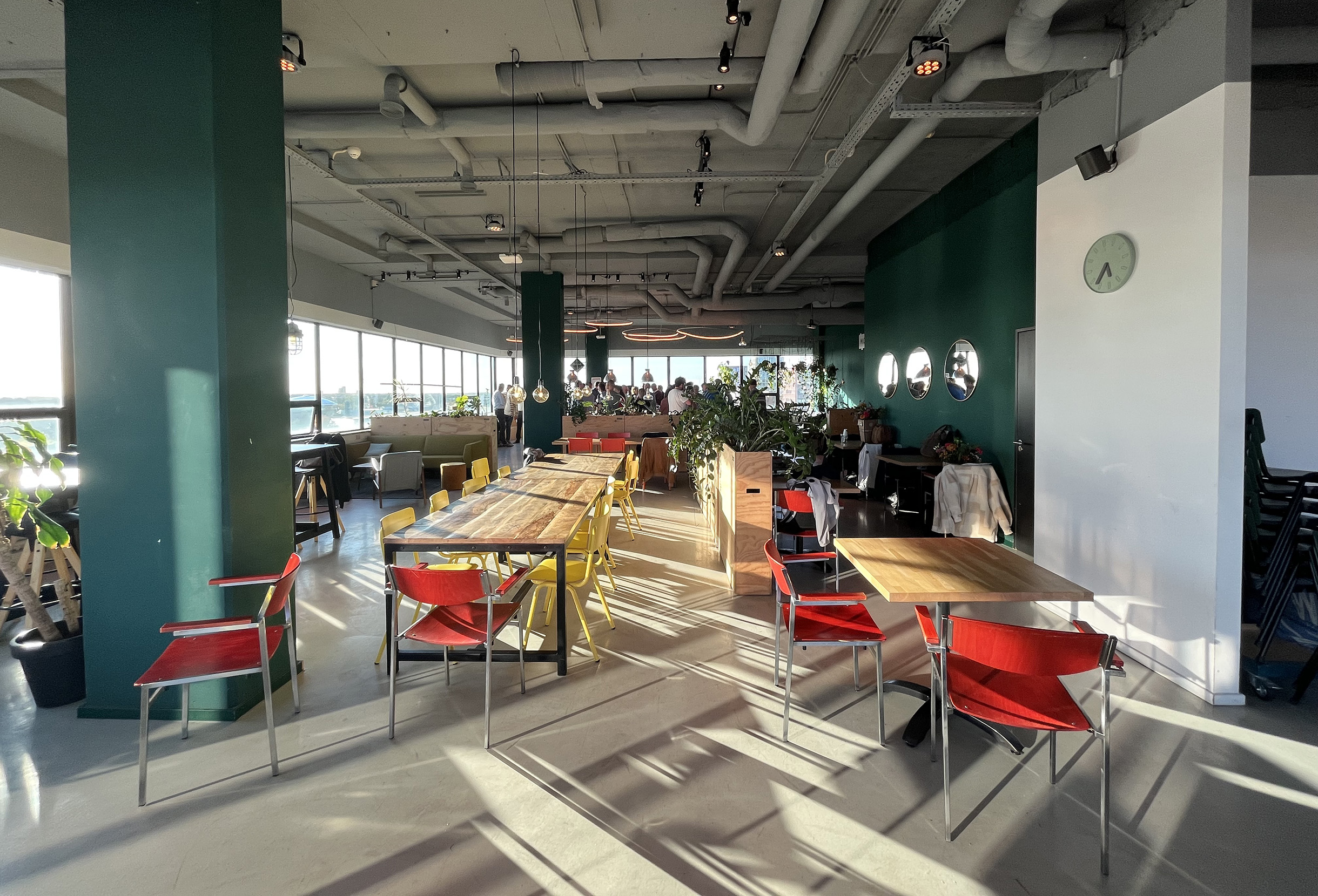 Microlab Skybar - location inside