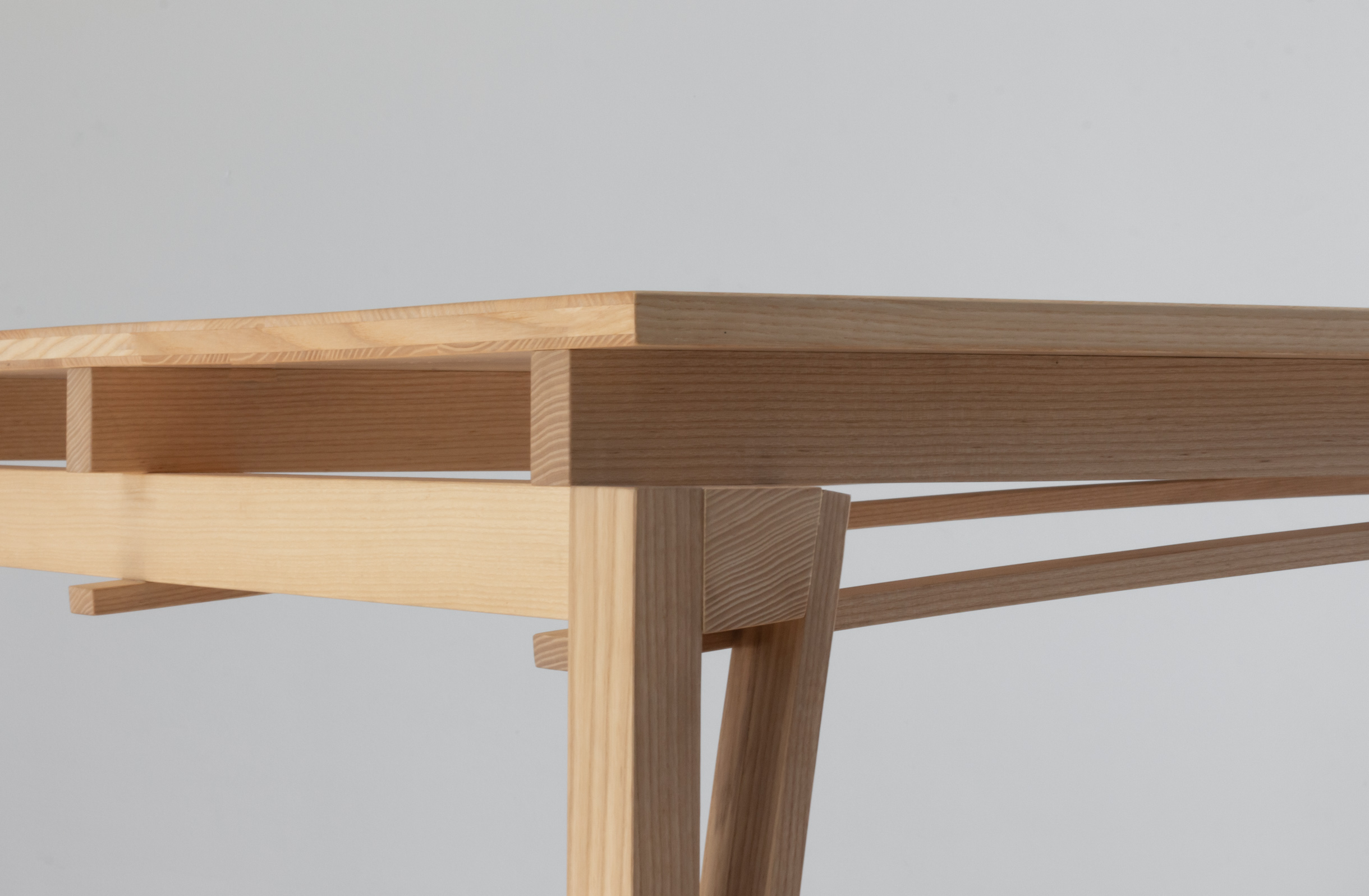 SLIS table designed by Hugo van der Loo_2022