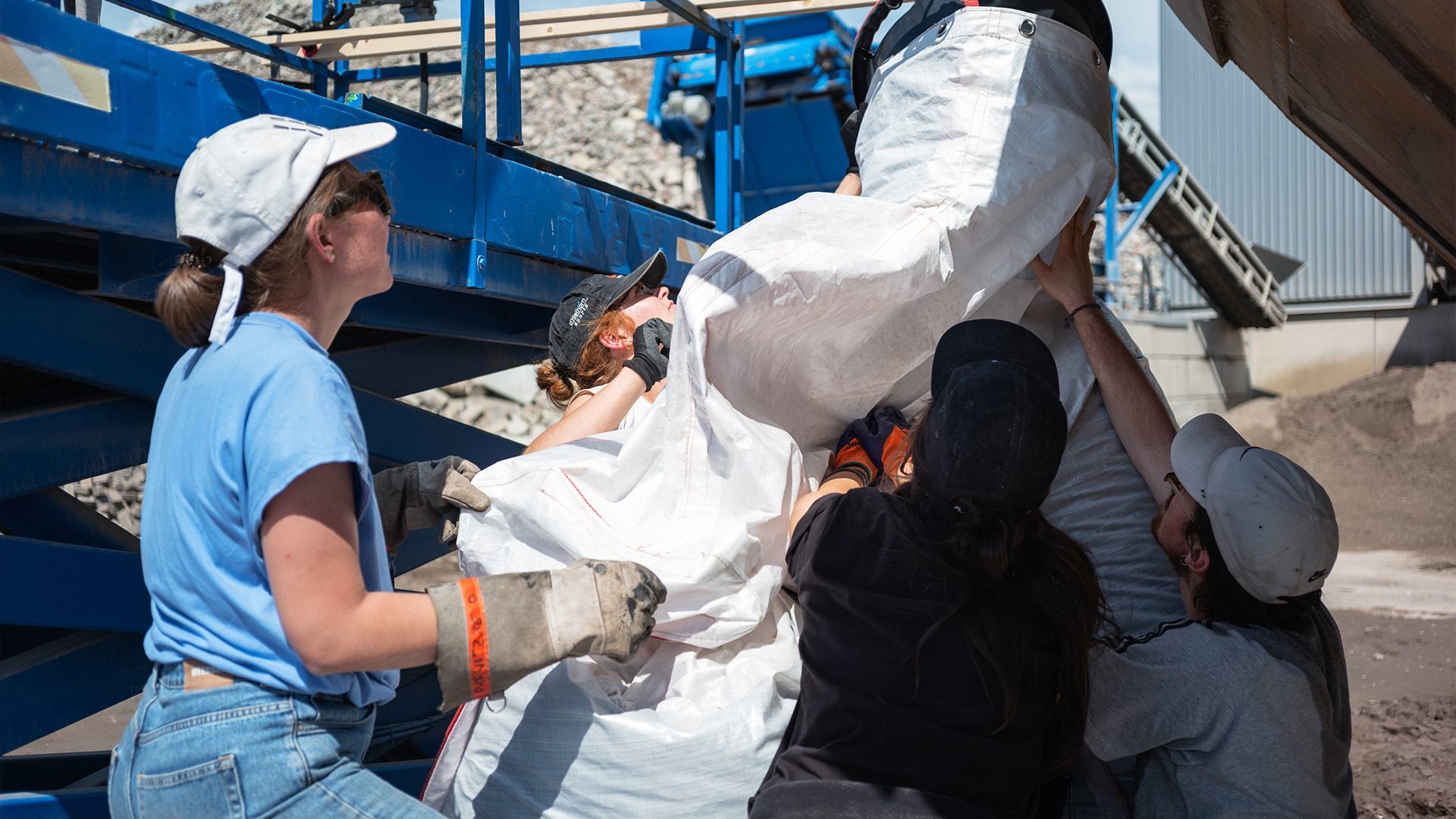 4 bags, 5 people, 12 tons of rubble, 8 hours