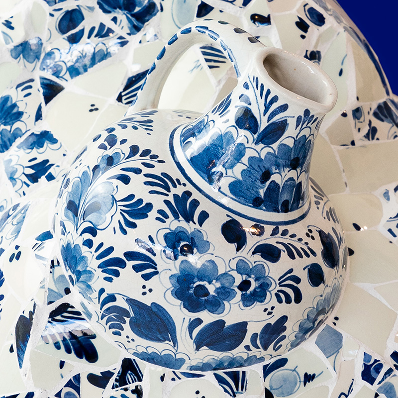 Sprouting vase detail