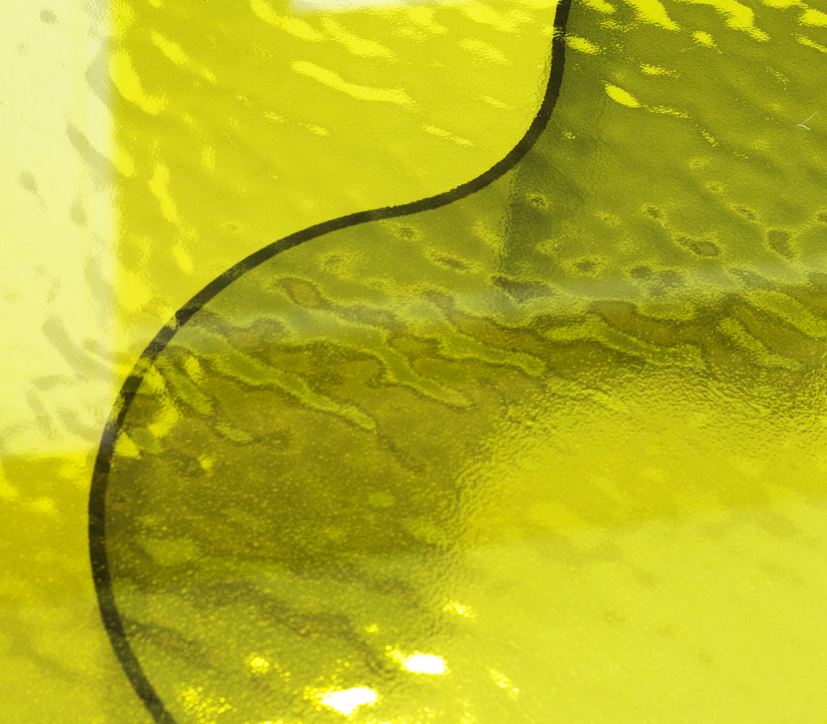 Collection curve  : Detail of a glass table