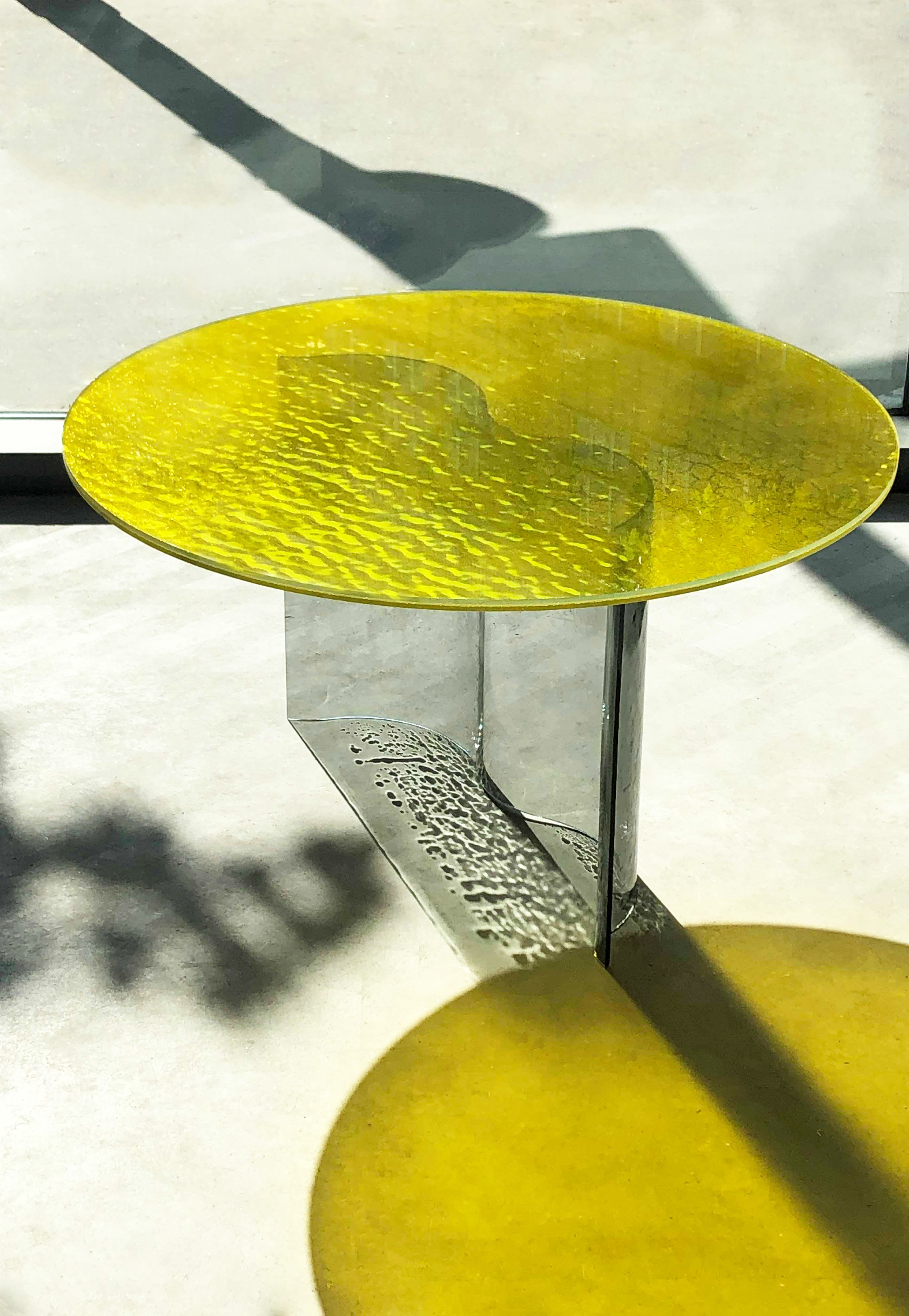 collection curve : Glass table
