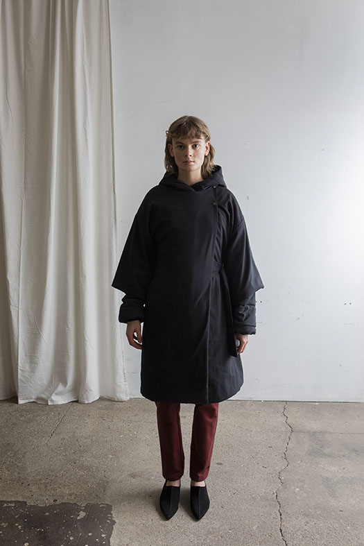 Capsule coat