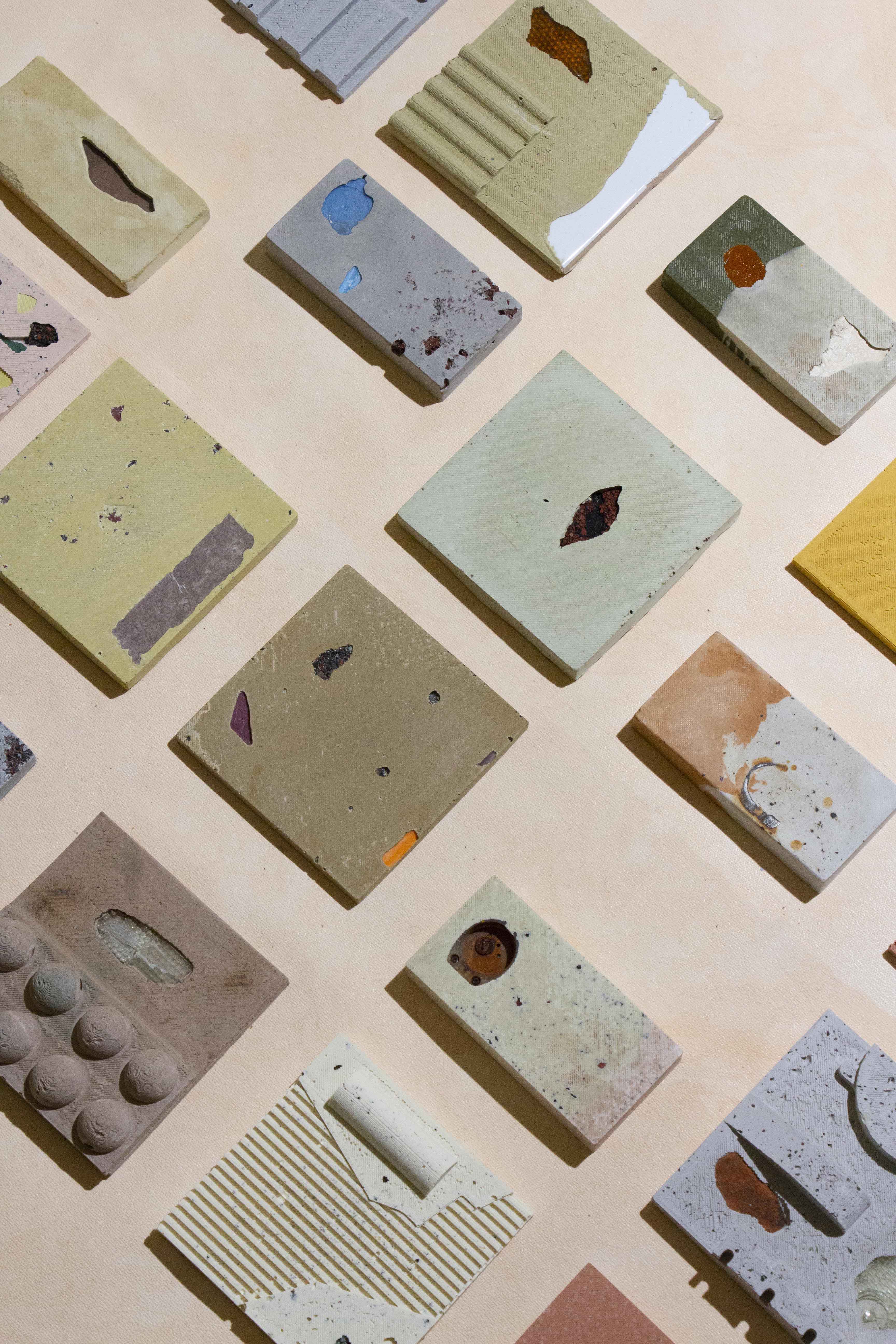 Tiles made out of waste