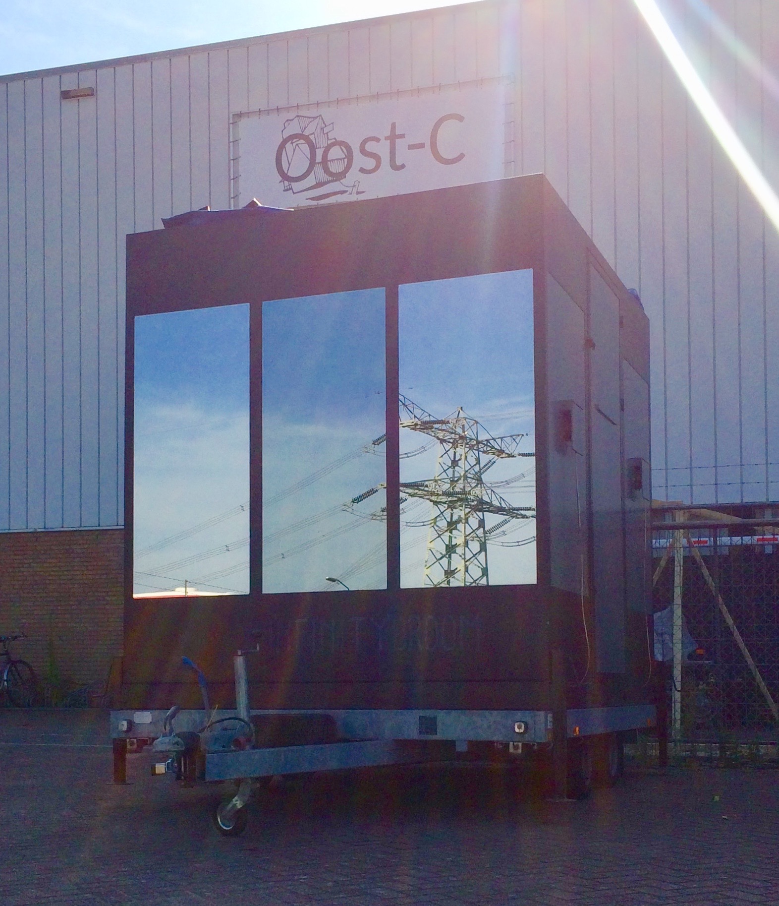 The Pocket Universe on trailer @ Oost-C