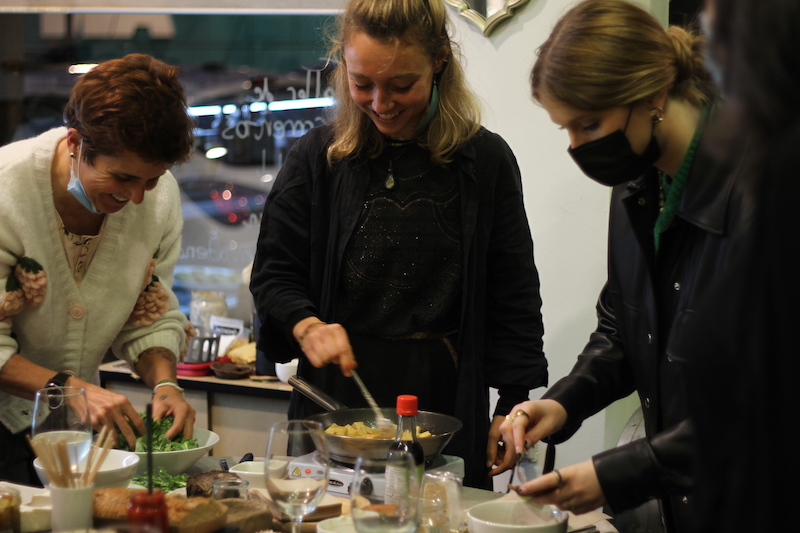 Ferments workshop: tempeh, kombucha and cheeses.