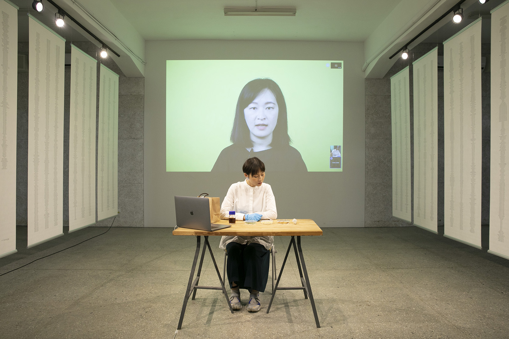 Virophilia, performance at C-Lab