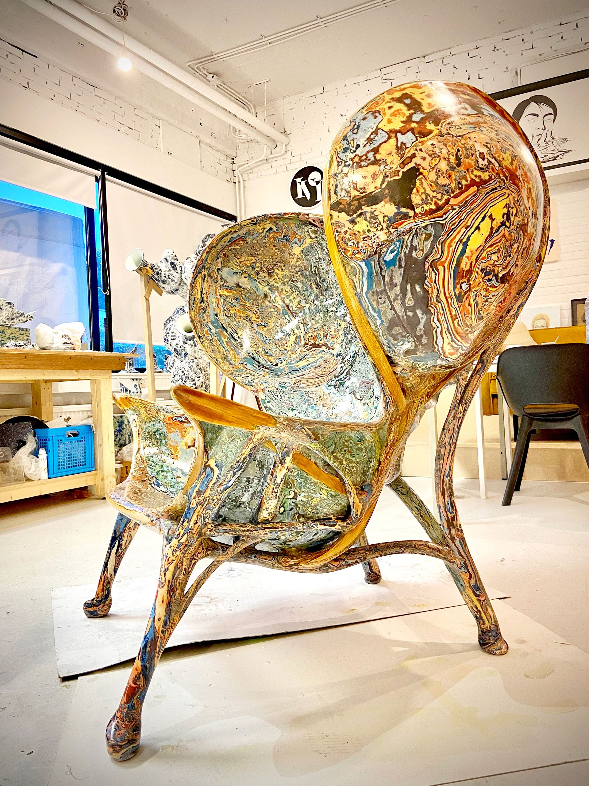 Detail Curved Chair