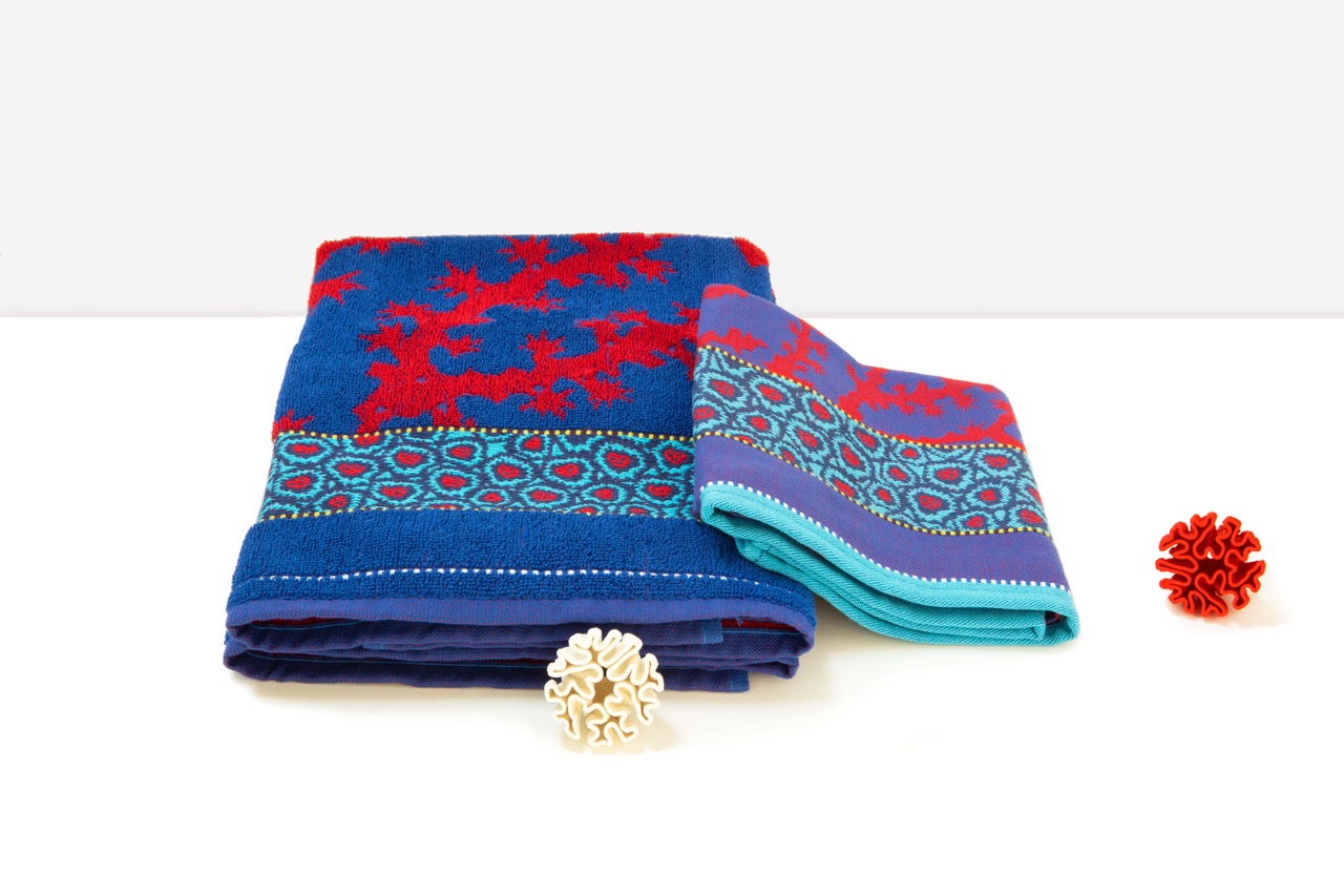 Koraal | thee-en handdoek